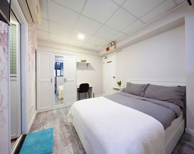 Bedroom 12