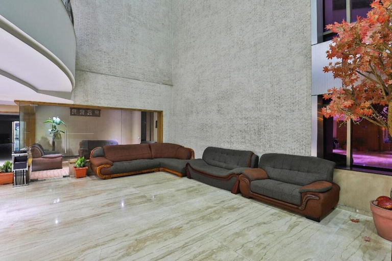 Public Area, Biznotel by Pride Bharuch, Bharuch