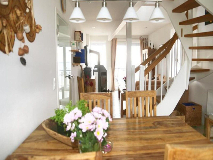Dining 4, Exklusives Appartement in Rechlin, Mecklenburgische Seenplatte