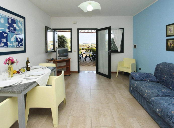 Dining, Apartment in Cavallino by Adriatic Beach, Venezia