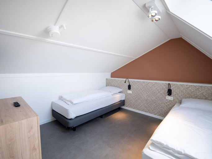 Bedroom 3, Villa in Breskens Near the Beach, Sluis