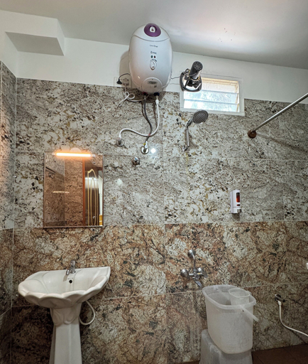 Bathroom 4, hotel boss palace, Mysore