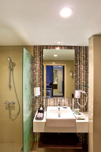 Bathroom 4, Mercure Serpong Alam Sutera, Tangerang