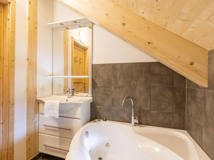 Bathroom, Exclusive chalet with whirlpool, Murau