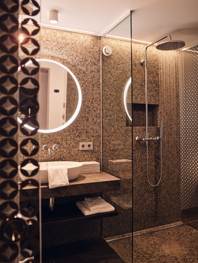 Bathroom 4, TAUROA Seehotel Grundlsee, Liezen