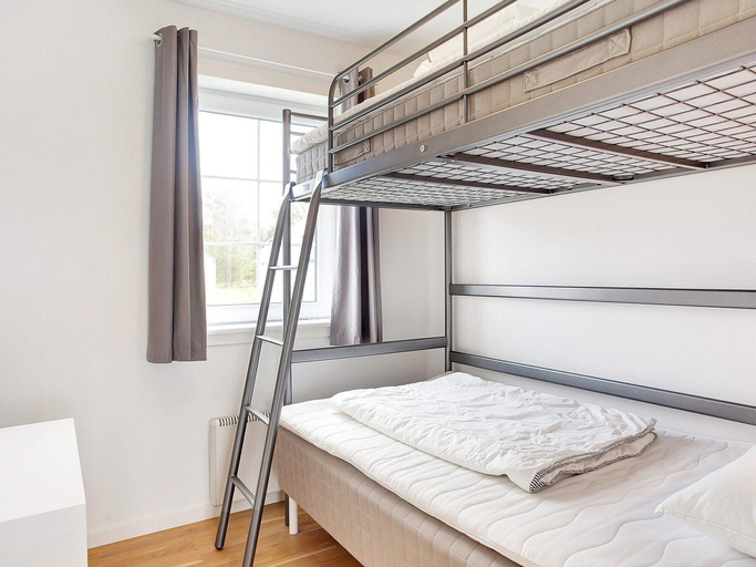 Room 3, 4 Star Holiday Home in Laeso, Læsø