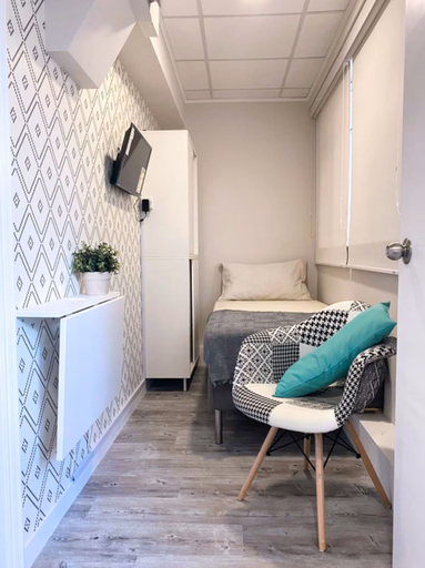 Bedroom 18