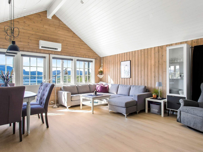 Living area 4, 4 Star Holiday Home in Naustbukta, Nærøy