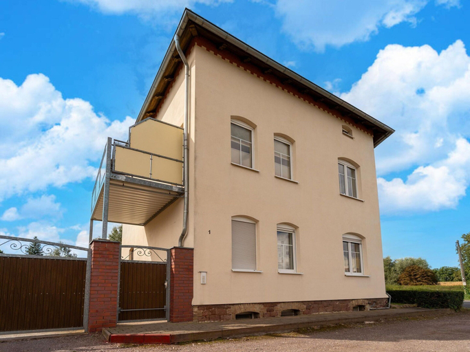 Exterior 3, Cozy Family Stay in Petersberg, Saalekreis