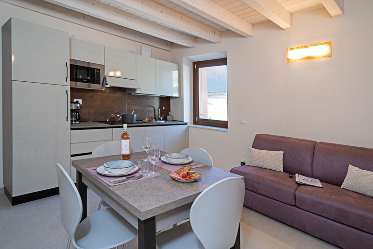 Others 5, RESIDENZA G&J - Regarda Travel, Verona