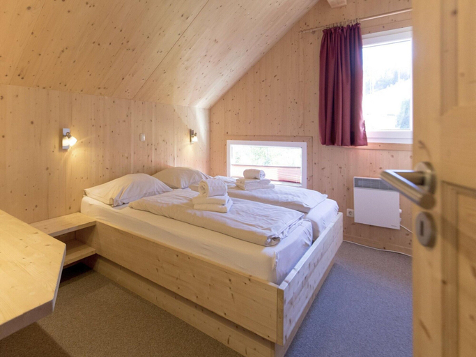 Bedroom 2, Attractive Chalet With Whirlpool, Murau