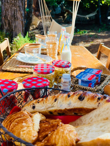 Food & Drinks 5, La grange des amoureux piscine jacuzzi et massages, Var