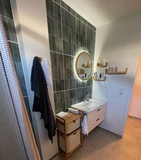 Bathroom 2, Studio Comfort Remire Montjoly, Rémire-Montjoly