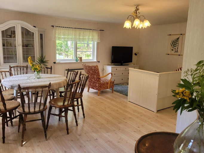 Dining 5, 6 Person Holiday Home in Bergsjo, Nordanstig