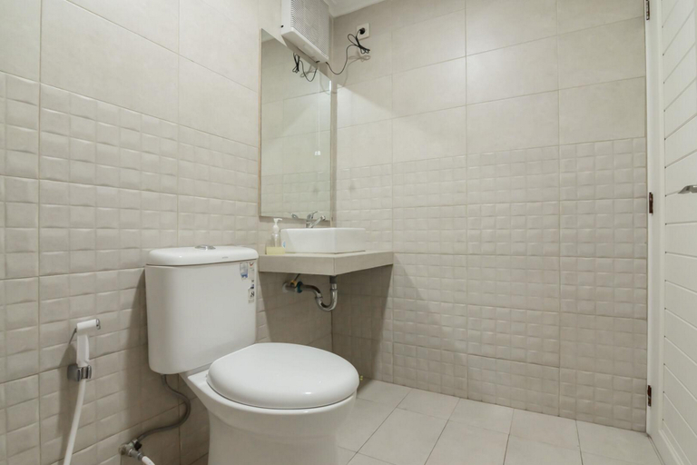 Bathroom 7