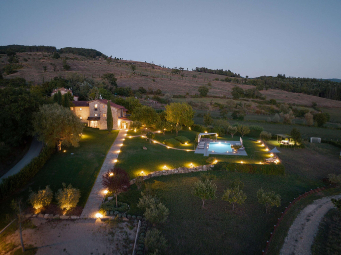Exterior 4, Villa in Tuscany With Pool & Panoramic Views, Arezzo