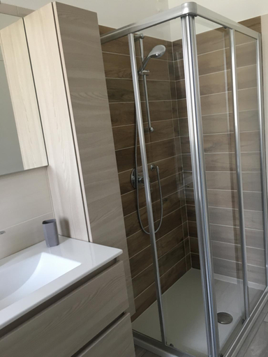 Bathroom 25