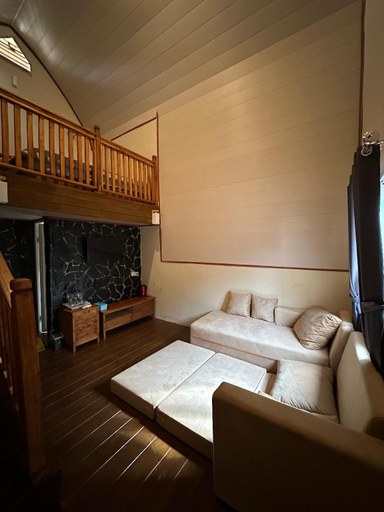 Bedroom 16