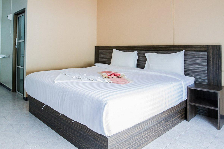 Bedroom 13