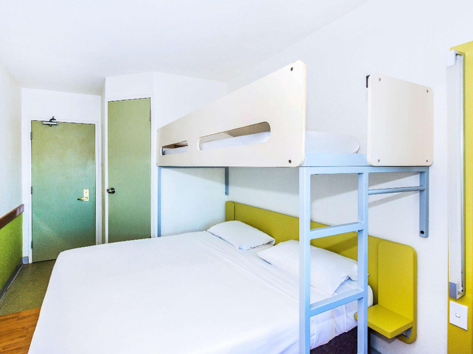 Bedroom 12