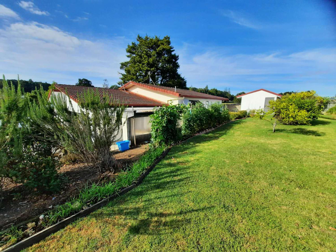 Others 5, Denby Golf House Tikipunga, Whangarei