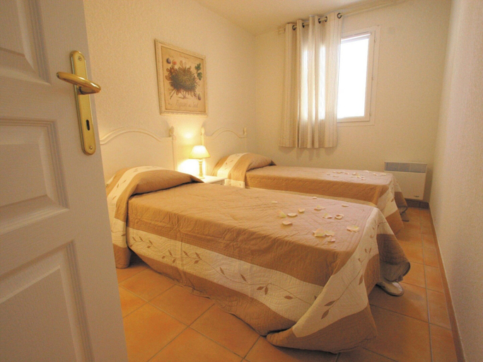Room, House With AC, Between Inland and sea, Var
