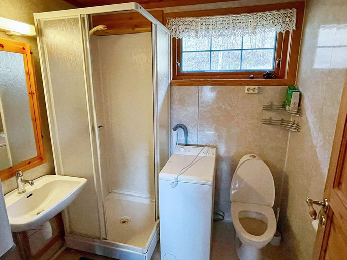 Bathroom, 5 Person Holiday Home in Akra, Kvinnherad