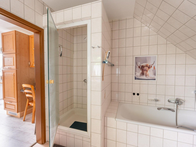 Bathroom 3, Ferienwohnung zum Zaubergarten, Rhein-Lahn-Kreis