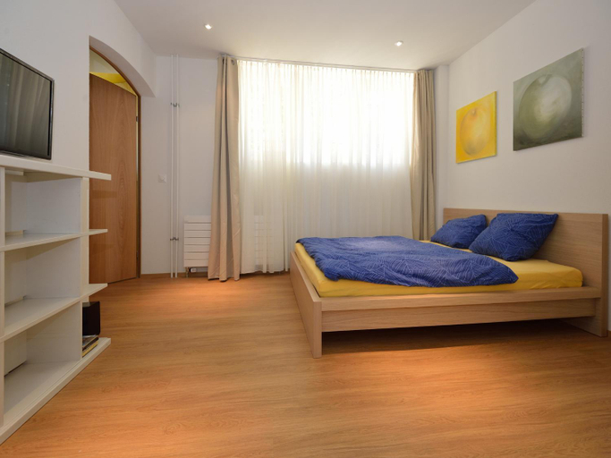 Bedroom 13