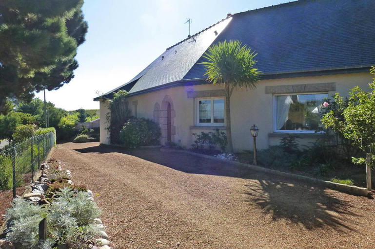 Exterior 2, Single-storey Holiday Home, 150 m From the Beach, Côtes-d'Armor