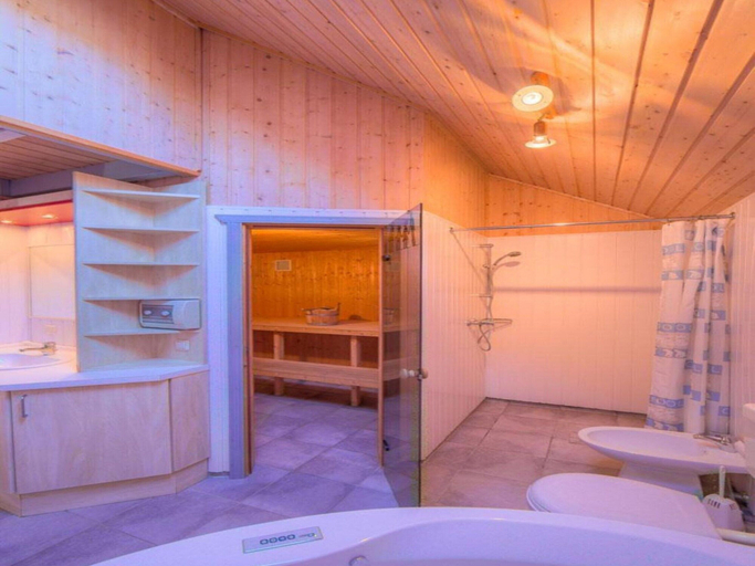 Bathroom 2, Skandinavisches Ferienhaus in Rechlin, Mecklenburgische Seenplatte