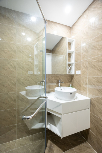 Bathroom 3, Urchin Apartment, Tây Hồ