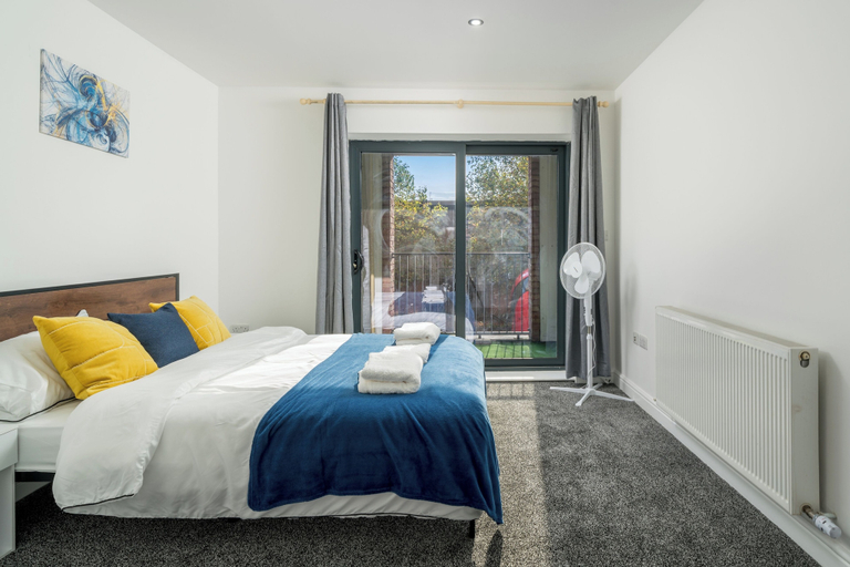 Bedroom 4, 3 Bed- Full Balcony - Closetoo2 & Excel, London