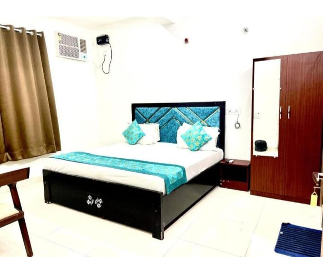 Others 2, Diamond Holiday Inn, Mathura