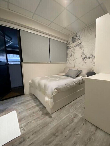 Bedroom 13