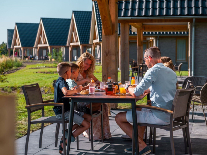 Food & Drinks 2, Luxury Dune Villa on a Holiday Park, Sluis