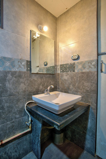 Bathroom 4, Swizel Nook Stay, North Goa