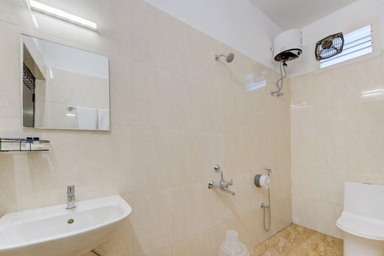 Bathroom 4, Dreams Luxury Stays, Chennai