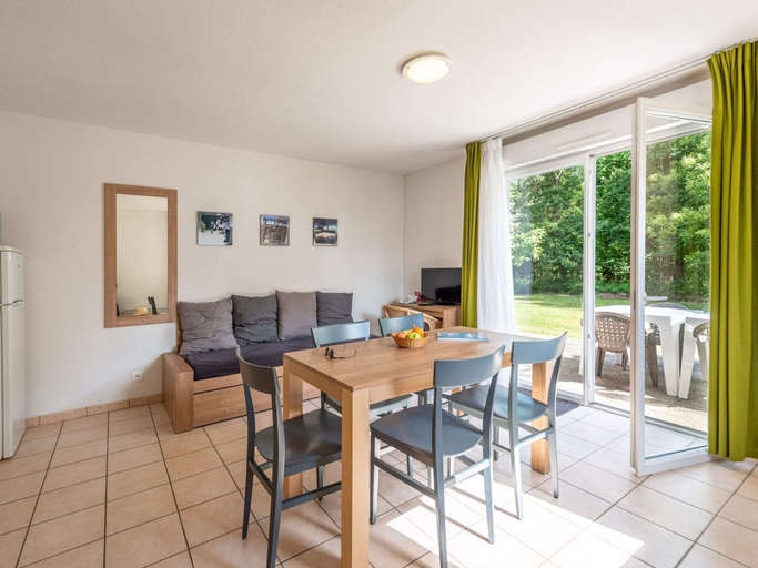 Living room 4, Studio With Sofa bed in the Loire Region, Maine-et-Loire
