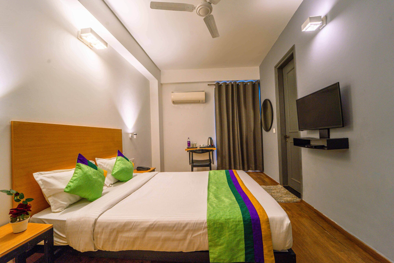 Bedroom 3, Treebo Premium Inn, Gautam Buddha Nagar