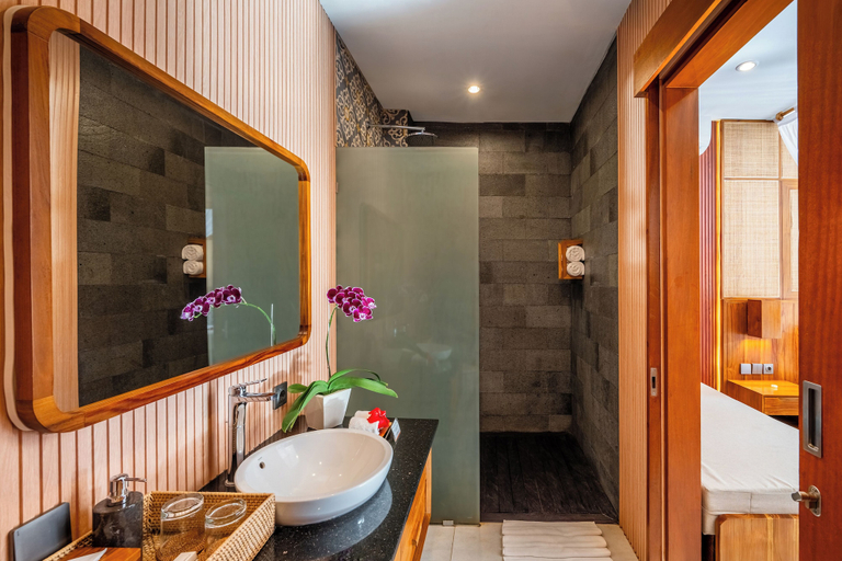 Bathroom 4