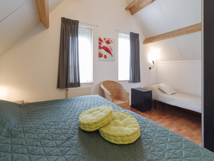 Room 4, Zeeland Holiday Home With Sauna, Kapelle
