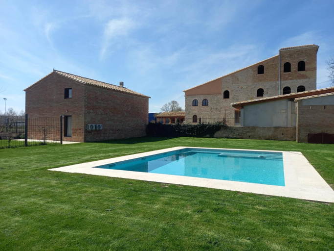 Others 5, El Moli de Fornells, Girona