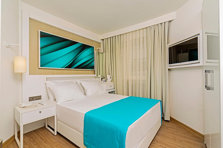 Bedroom 3, Poseidon Hotel - Adults Only, Marmaris