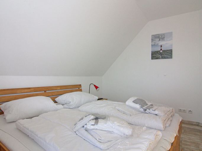 Room 4, Komfortables Ferienhaus in Friedrichskoog-spitze, Dithmarschen