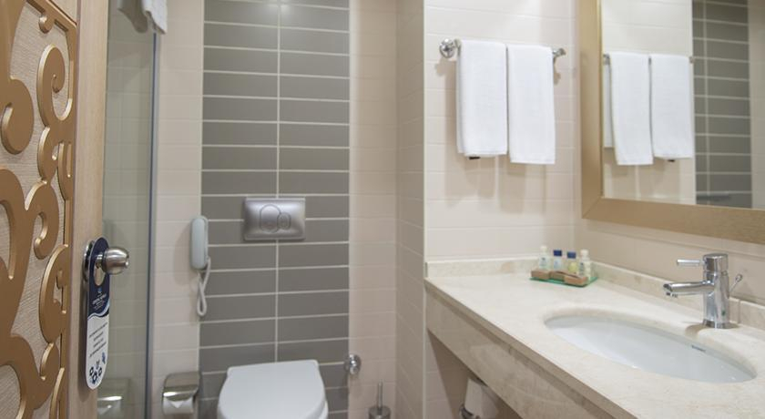 Bathroom 4, Crystal Family Resort & Spa, Serik