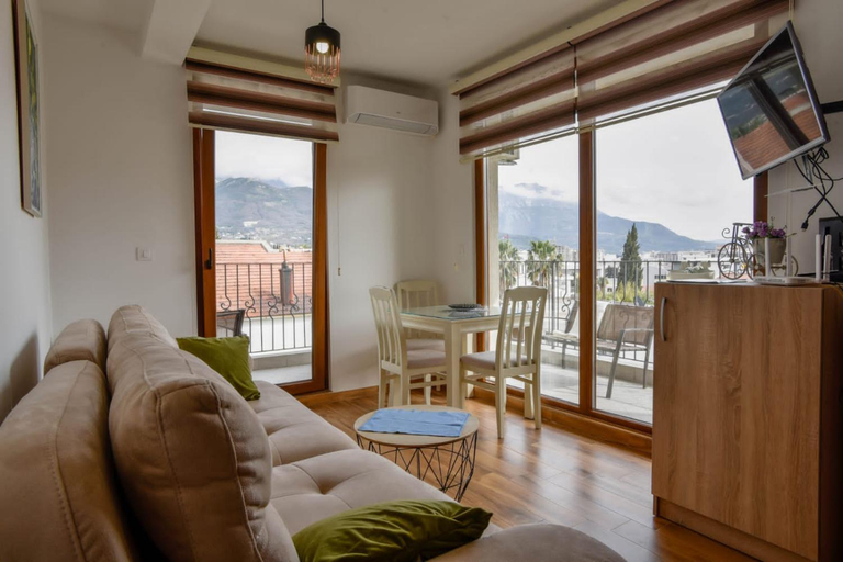 Others 4, Apartments Teona
