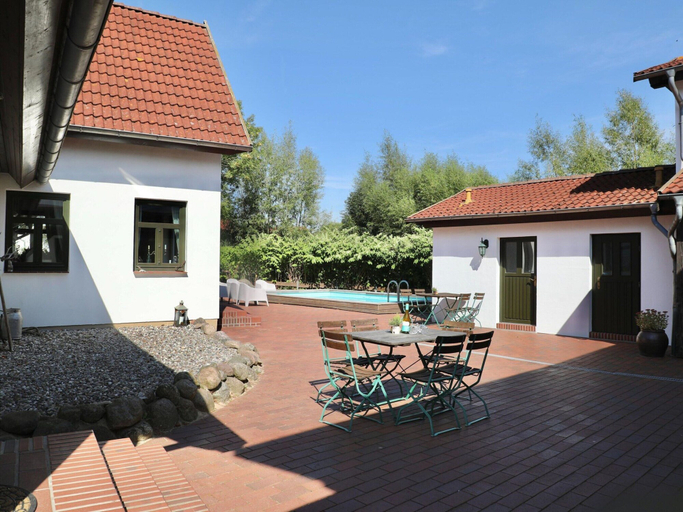 Exterior 5, Studio in Dargun With Pool Near Lake Kummerow, Mecklenburgische Seenplatte