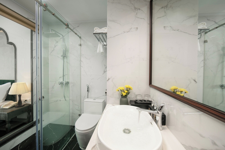 Bathroom 5, Hanoi Plaza Suite Hotel & Spa, Hoàn Kiếm