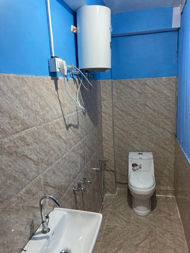 Bathroom, Graham Hill’s Stay, Darjiling